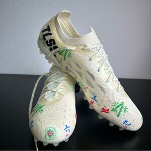 Kelme x TLSS “Mahjong” Limited Edition Soccer Cleats Size: 10.5, NWT
